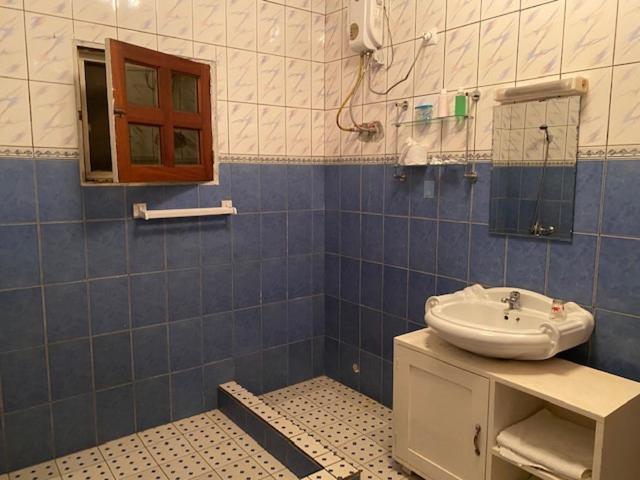 Résidence Hôtelière l'Océane Kribi Habitación foto