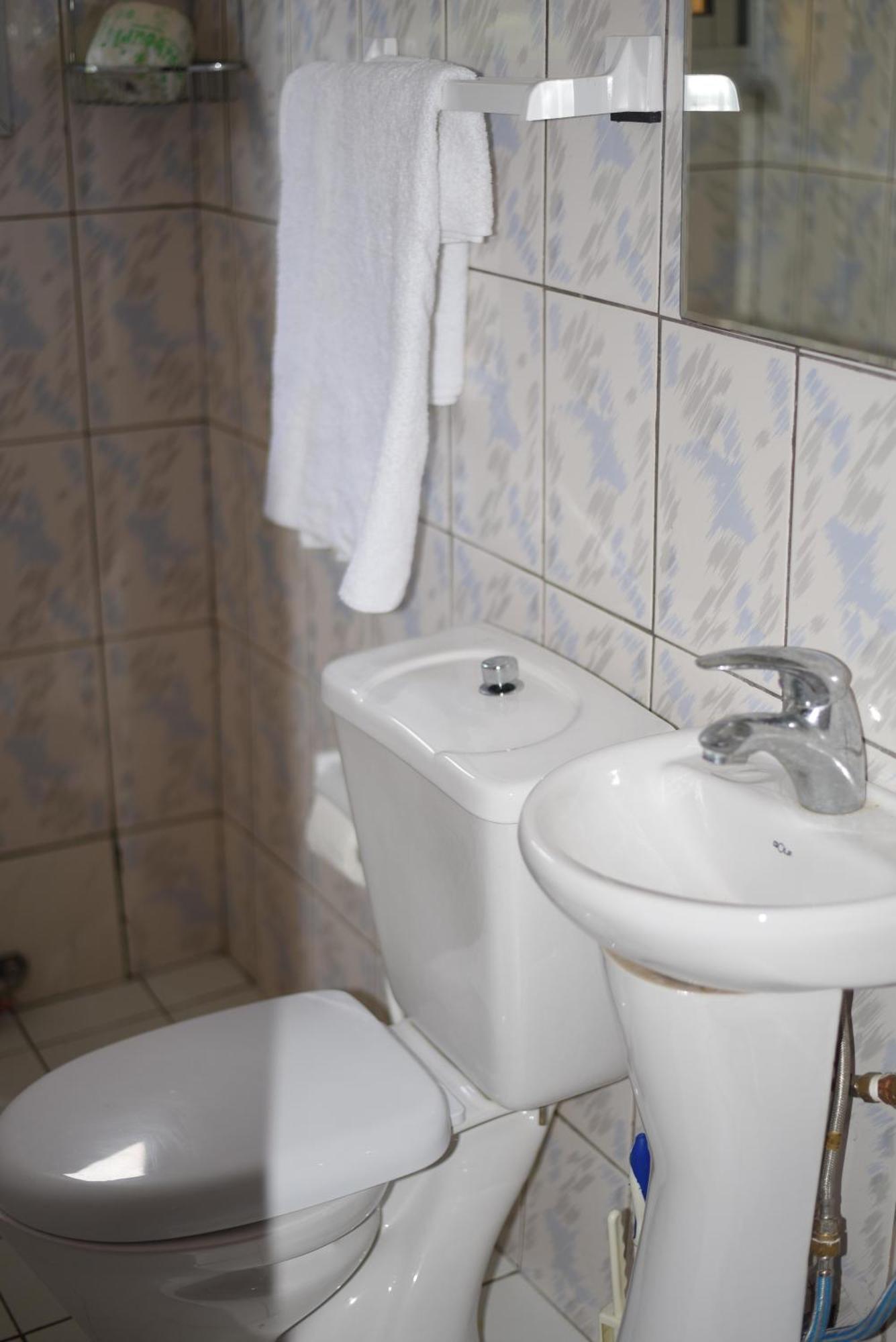 Résidence Hôtelière l'Océane Kribi Habitación foto